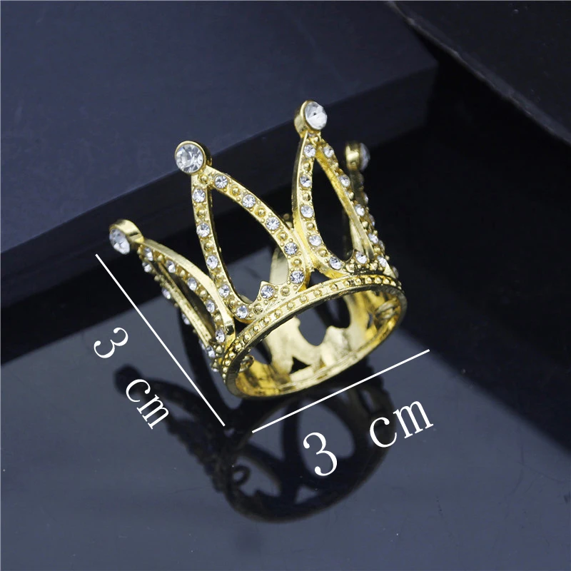 Wholesale Small Metal Crown for Women Birthday Prom Tiaras Pearls Hair Jewelry Cake Topper Ornaments Head Accessories