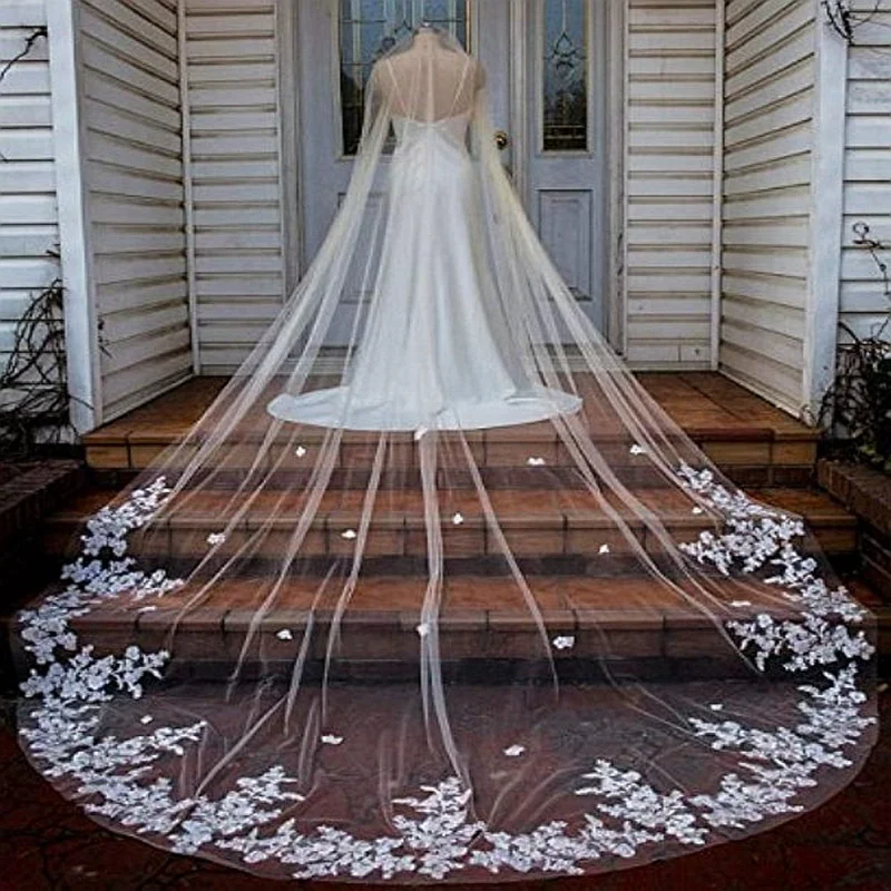 Real Photo 3m 4m 5m One Layer Wedding Veil With Comb White Lace Edge Bridal Veils Ivory Appliqued Cathedral Wedding WED VEIL