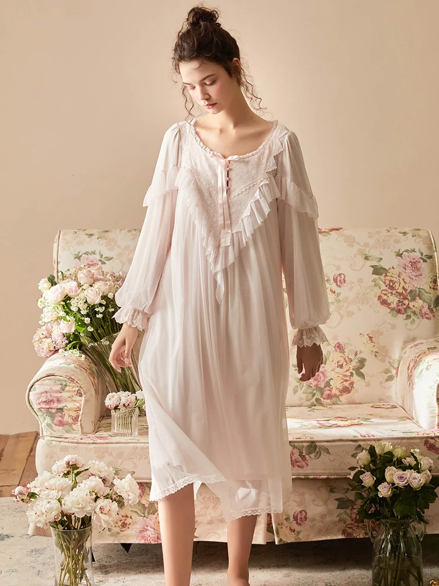 

Hanxiuju Vintage Embroidered Long Nightgowns For Lady Long Sleeve Princess Elegant Sleepwear Loose Royal Long Nightdress