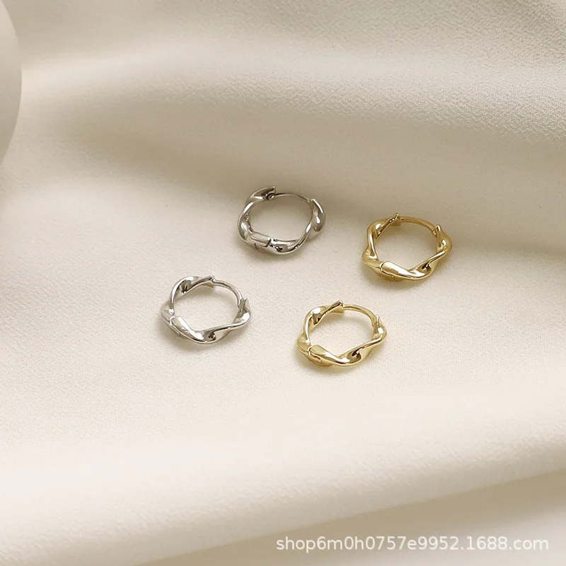 Fashion 925 Sterling Silver Hot Sale Korean Twisted Earrings Simple Temperament Exquisite Women Sexy Jewelry Gift