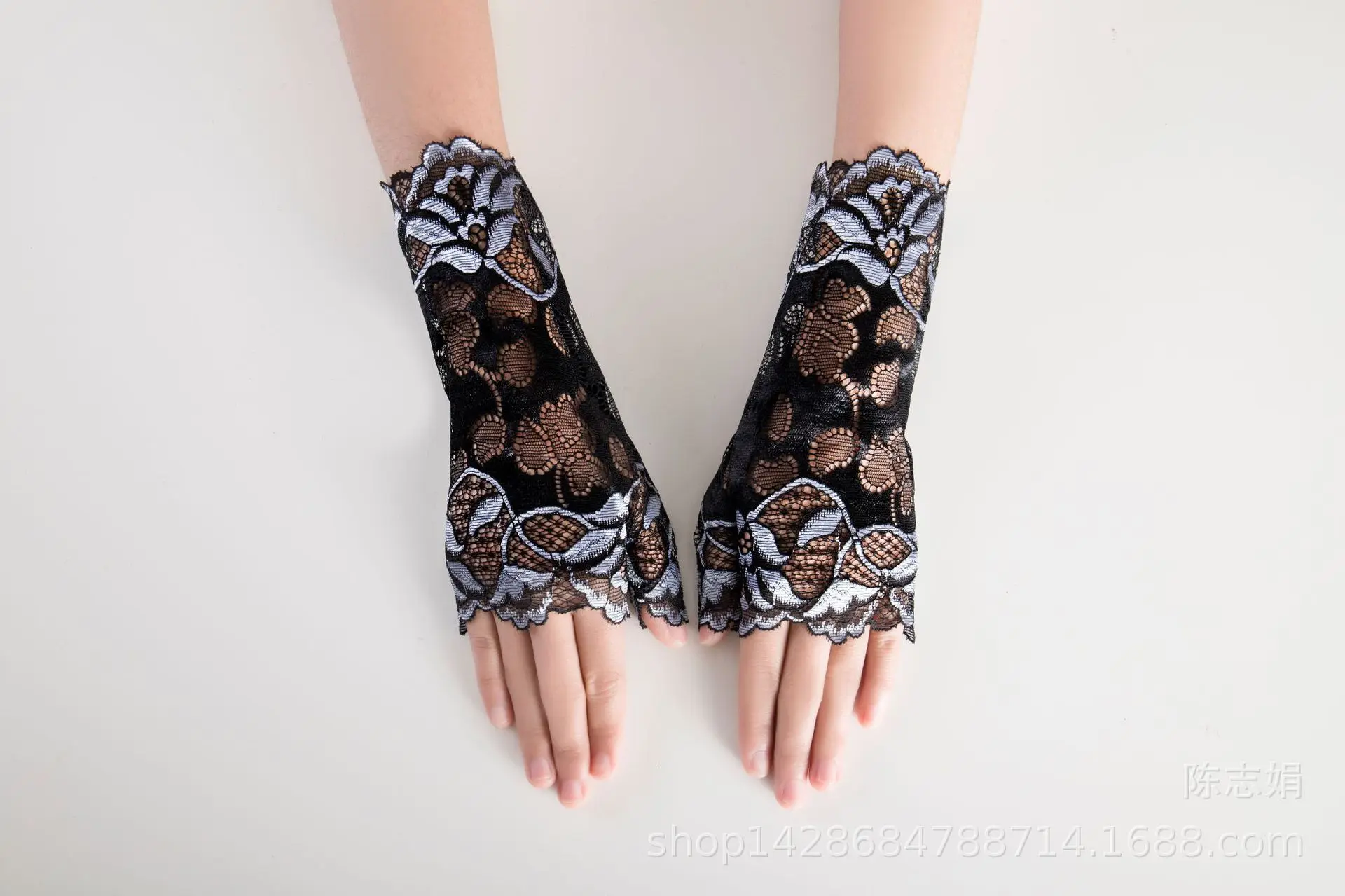 Sailor Lace Half Finger Gloves Sexy & Club Dance Slimming Scar Fingerless Semi-Gloves