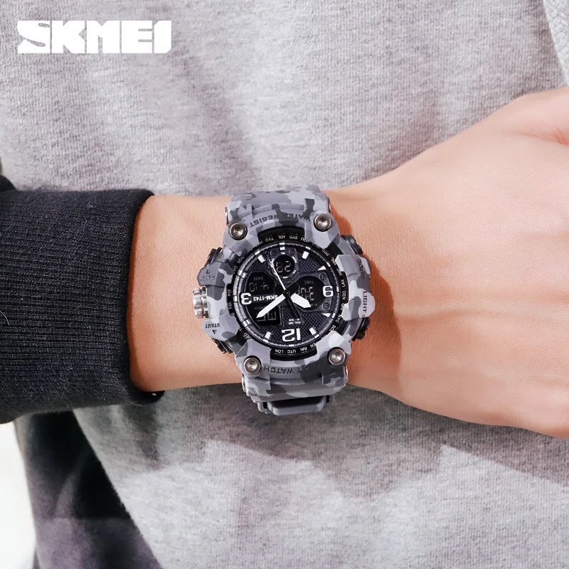 SKMEI New Luminous Dual Time Movement Electronic Watch Amry Men's Outdoor Sports Waterproof Men's Watch reloj hombre  1742