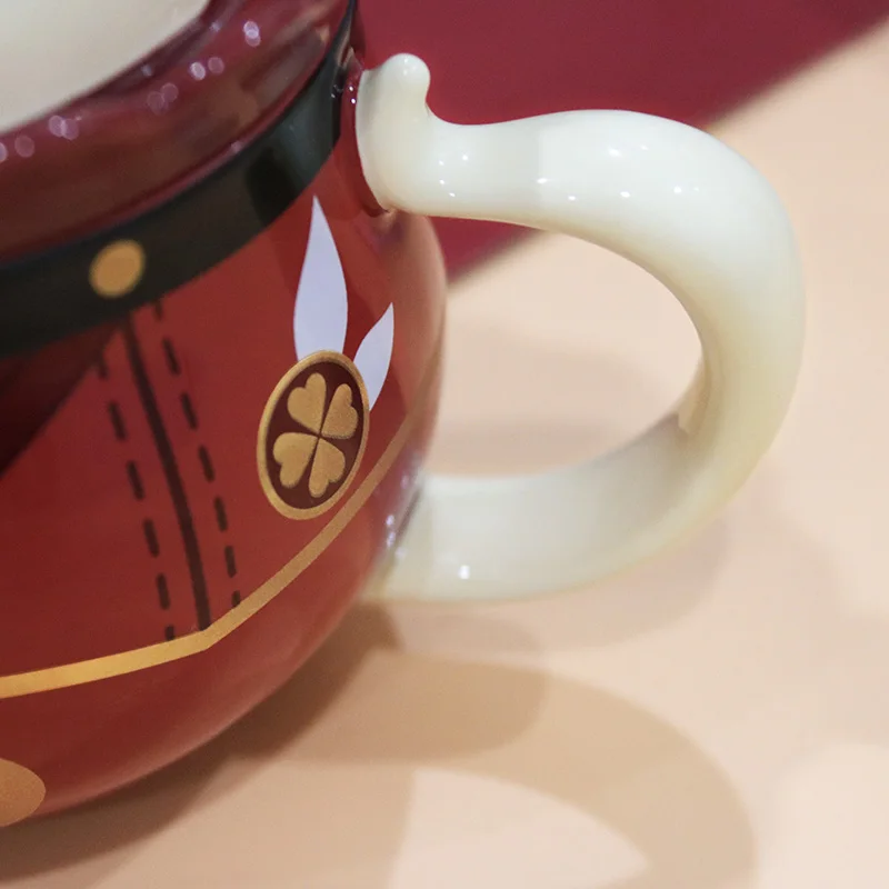 Gioco caldo Genshin Impact Klee Mug tazza d'acqua Cosplay accessori Anime progetto bomba fai da te ceramica tazza di caffè natale regalo per bambini tazze da tè