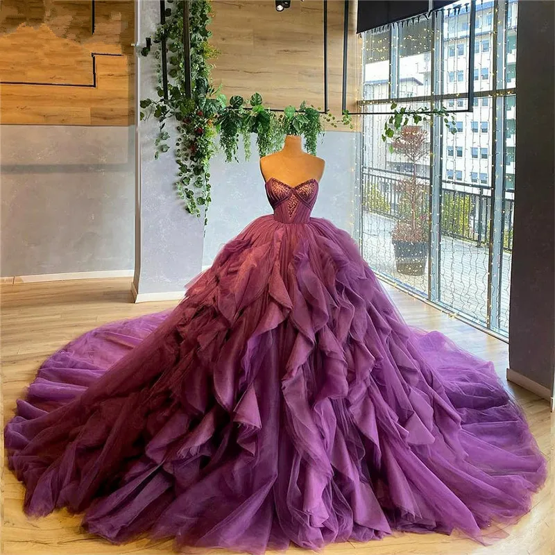 

Puffy Evening Dresses Purple Long Ruffles Tiered Saudi Arabia Aibye Celebrity Plus Party Gowns Prom Dress Robe de mariée