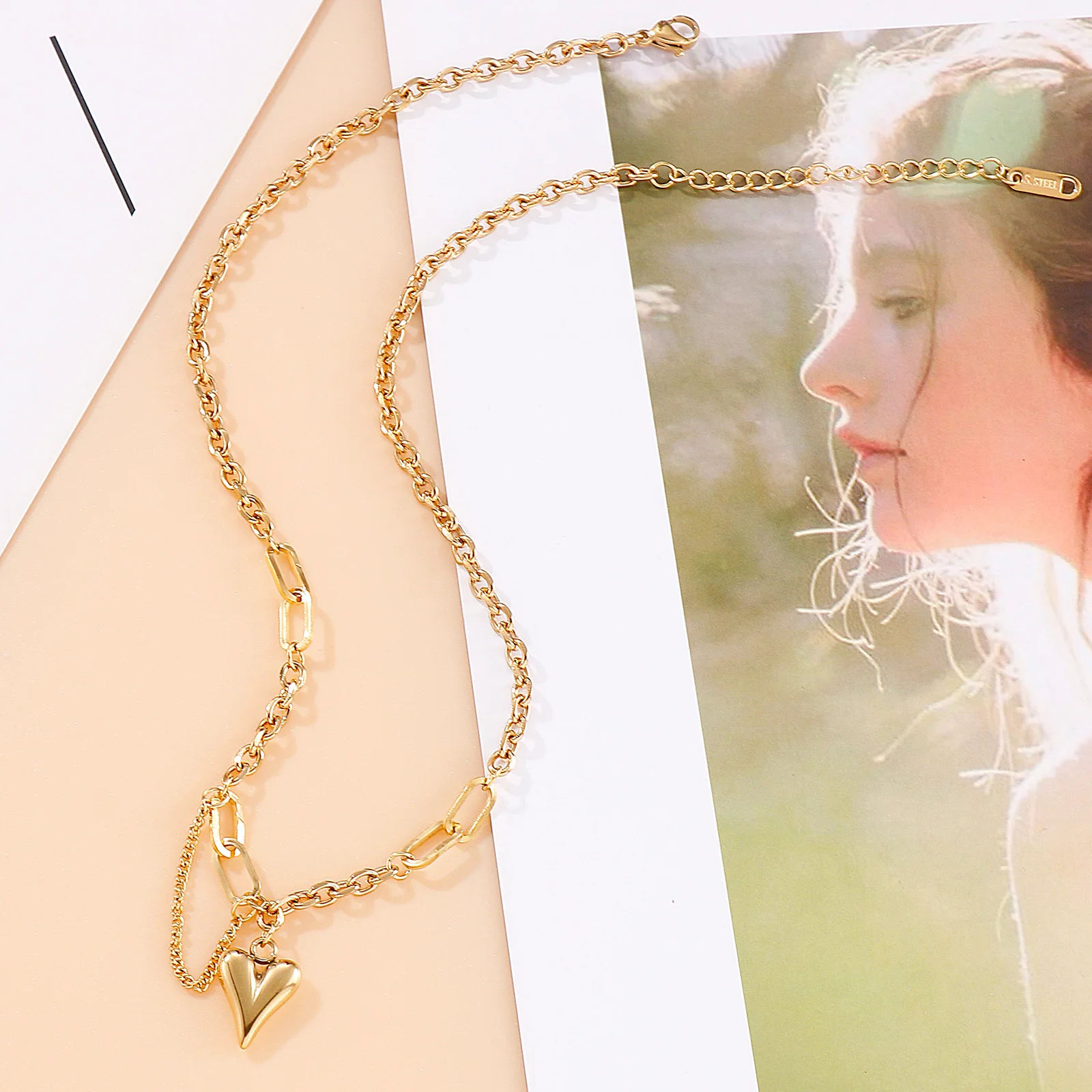 KALEN Romantic Heart Pendant Necklace Set for Women Stainless Steel 18 K Metal Texture Choker Necklace Bracelet Anniversary