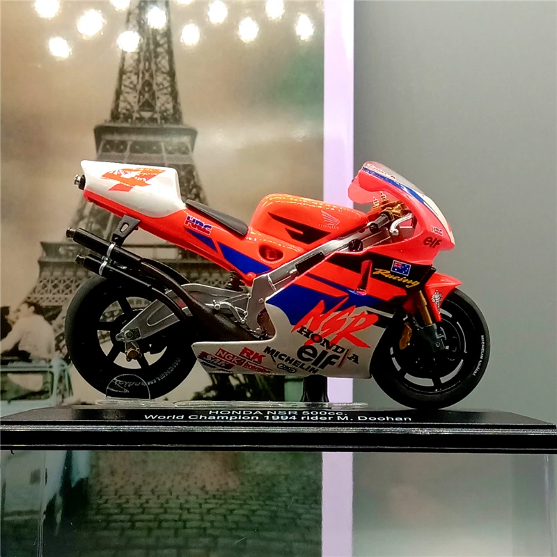 Metal 1:22 Alloy Motorcycle Model Honda NSR 500 RC211V Chariot of Fire GP Competition Boutique Decoration Figure Toys