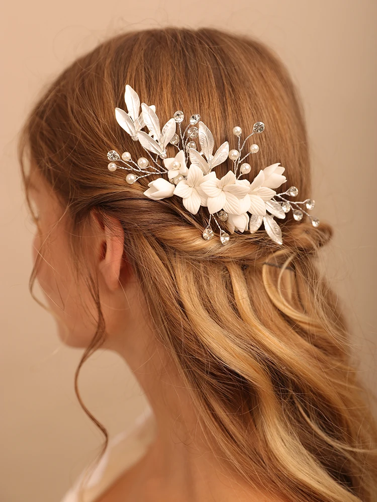 Elegant Gold and Silver Women\'s Headpiece Statement Bridal Hairpiece With Pearl and Gold Leaves  main image 3