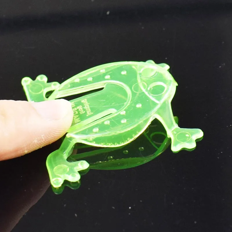 10PCS/Cute mini bouncing frog plastic jumping frog decompression children's parent-child educational toys gifts for children