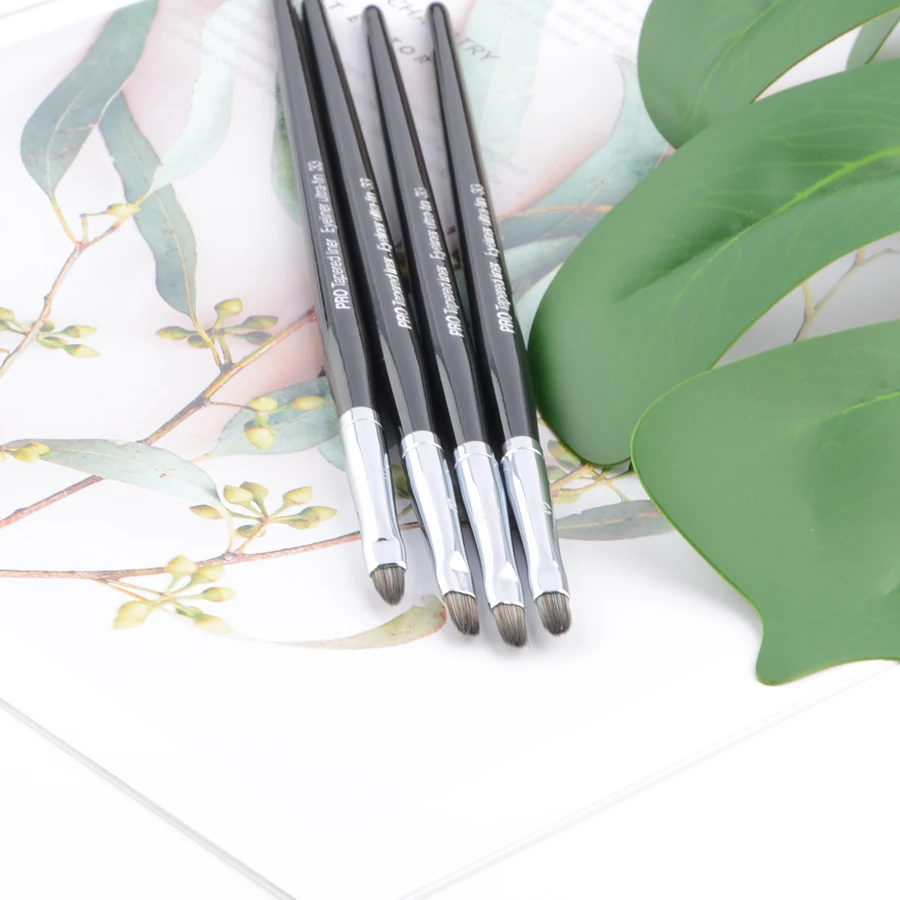 1 piece Pro Tapered liner #33 Eyeliner Detail Eye Lip liner Makeup brushes Make up brush synthetic Hair wood handle