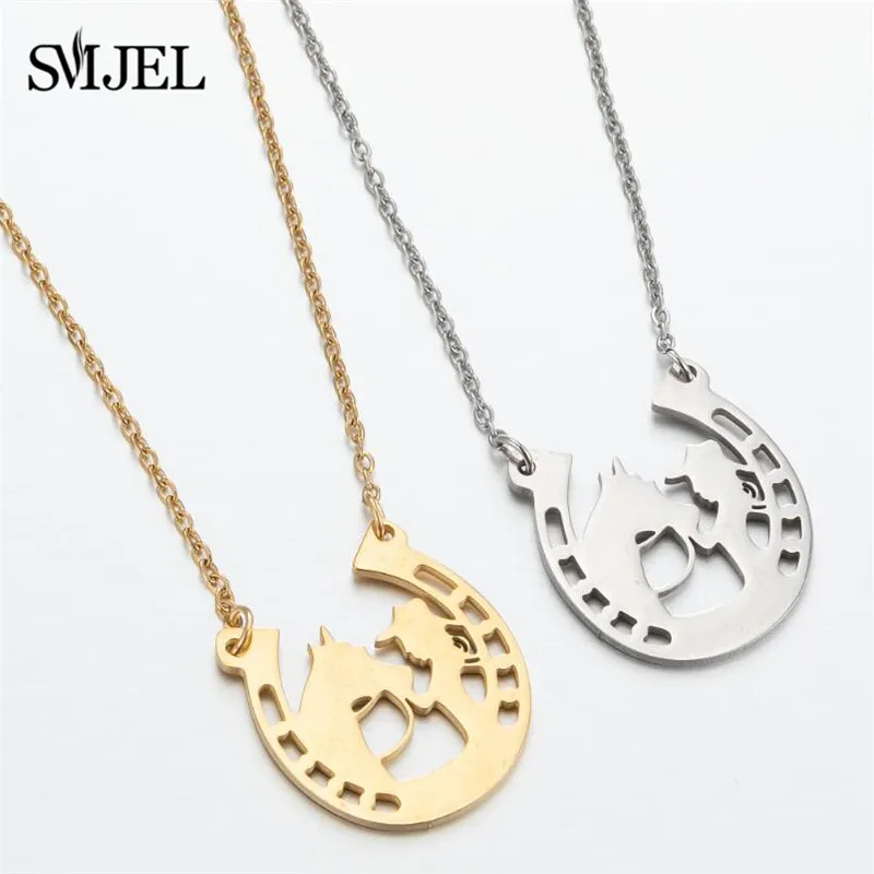 Stainless Steel Horseshoe Pendants Necklaces Design Loving Horse and Girl Necklace Movie Jewelry Party Accessories 2024 Gifts