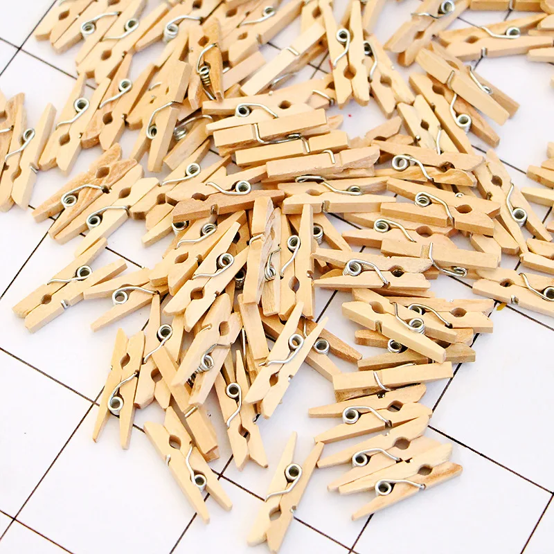 50 PCS Wholesale Very Small Mine Size 25mm Mini Natural Wooden Clips For Photo Clips Clothespin Craft Decoration Clips Pegs