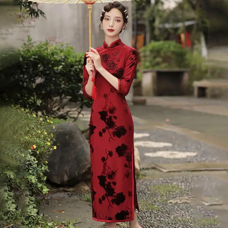 

Velour Vintage Flower Female Qipao Chinese Bride Wedding Cheongsam Long Large Size Dress Gown High Split Temperament Vestidos