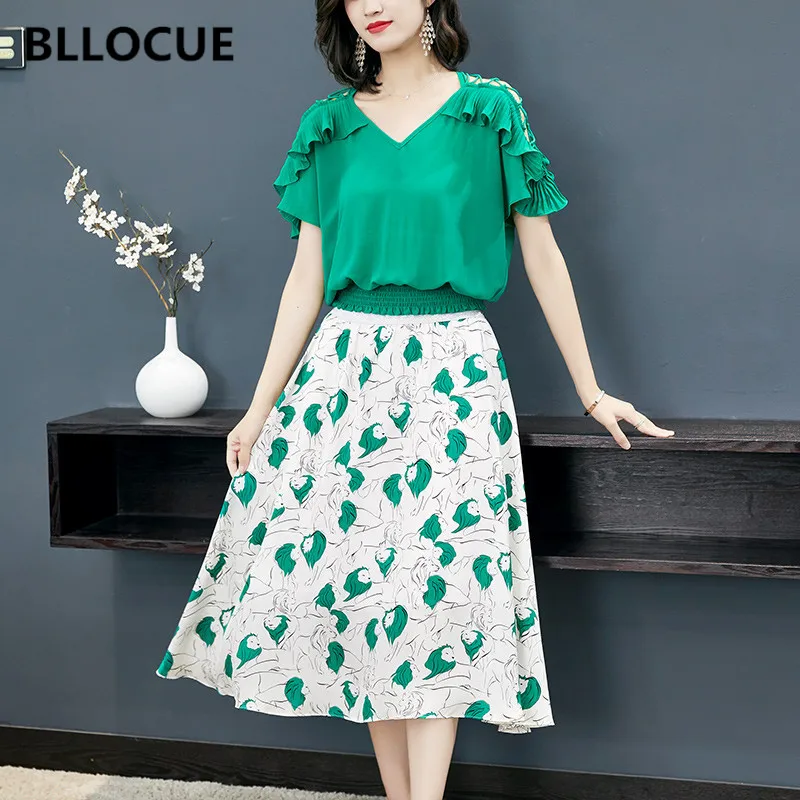 

BLLOCUE Summer Elegant Women's O-Neck Strapless Hollow Out Ruffled Green Chiffon Tops + High Waist Printed Skirts Two Piece Set