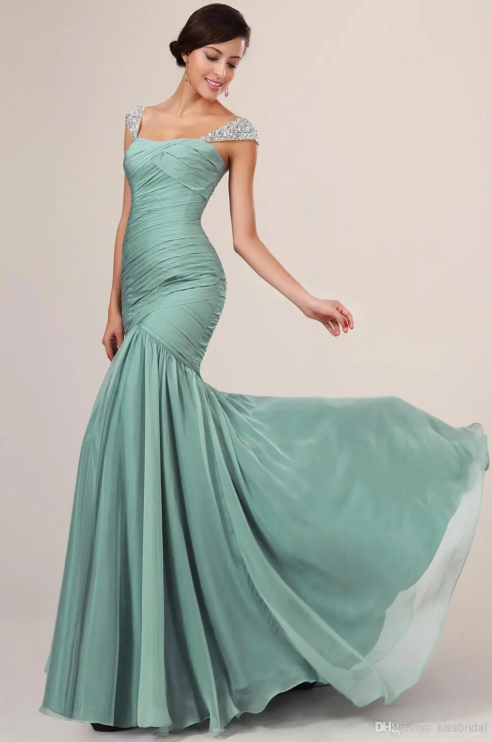 Gratis Verzending Nieuwe Fashion Green Formele Sexy Cap Sleeve Crystal Lange Bruid Gown Feestavond Elegante Bespoke Gelegenheid Jurken