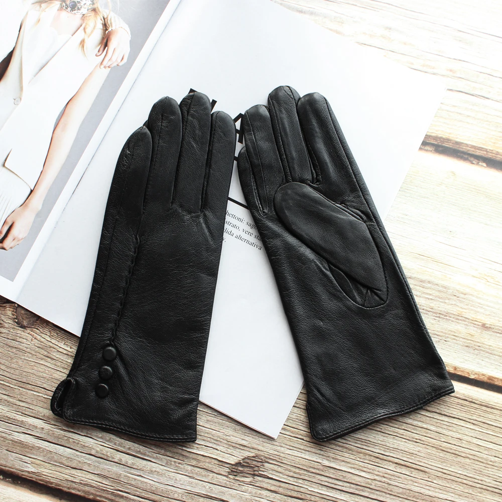 2020 New Women Black Genuine Leather Gloves Button Style Fashion 7 Types Velvet Lining Keep Warm In Winter And Autumn Mittens