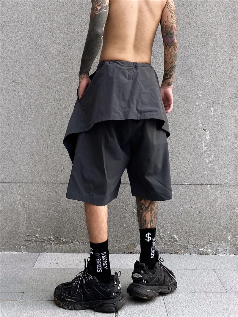 Men dark loose six-point pants male ins Japanese personality wide-leg skirt pants fake two pieces of casual shorts pants