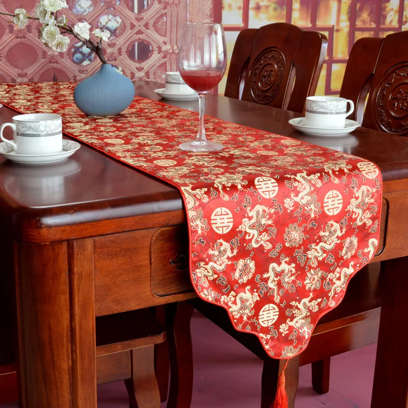 New Chinese Style Red Flower Embroidery Table Runner Classical Fish Table Flag Cover Decoration for Dining Table with Tassels