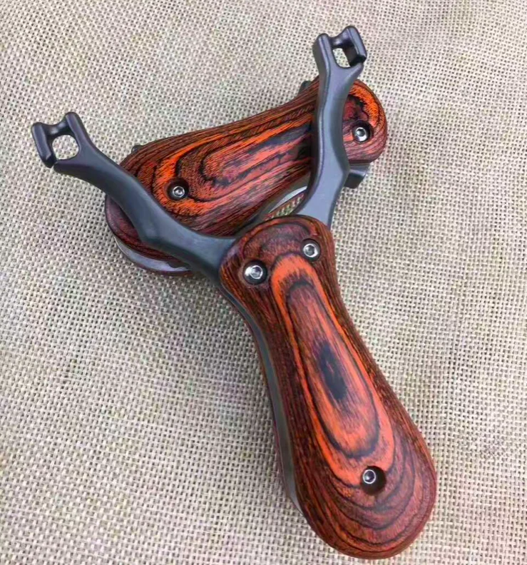 1pcs Tibetan Antelope Slingshot Folding Flat Leather Slingshot 304 Stainless Steel Titanium Steel Folding Small Slingshot