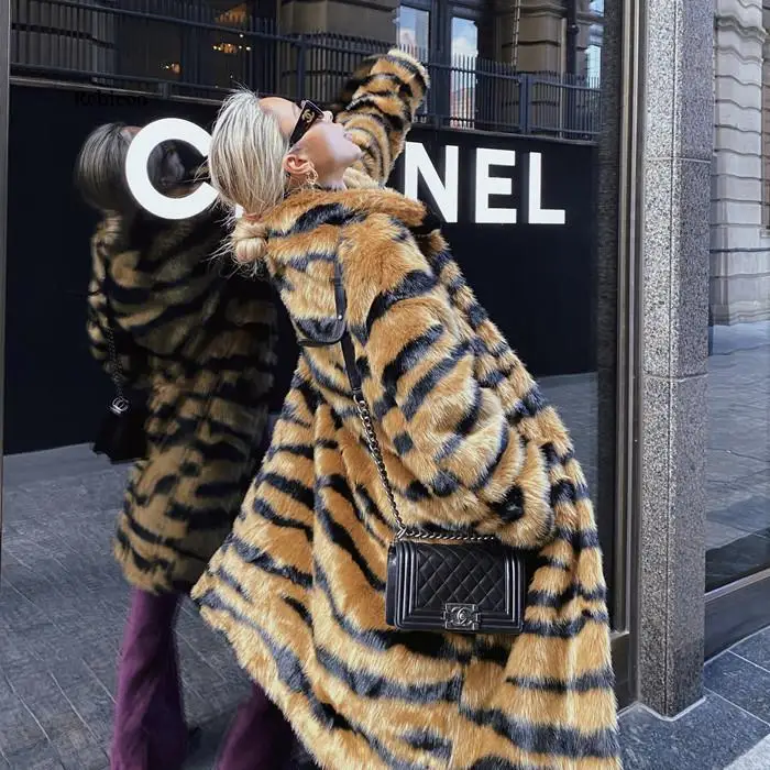 Luxury Faux Fur Coat Women New Winter Fashion Leopard Print Outerwear Warm Long Sleeve Artificial Fur Jacket Plush Clothing