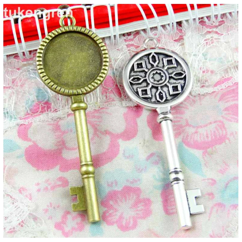 

Tukengren 10 Pieces Vintage Metal Key Charms 20mm Round Pendant Settings DIY Accessories for Jewelry Pendant Base