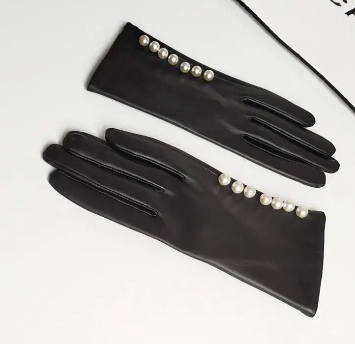 Women‘s autumn winter pearl beaded leather glove female elegant natural sheepskin genuine leather driving glove R2663