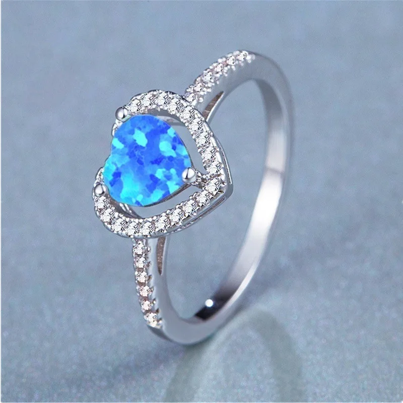 

2025 Fashion Rhinestones Zircon Heart Rings for Women Party Wedding Jewelry Accessories Cute Women Imitation Opal Rings