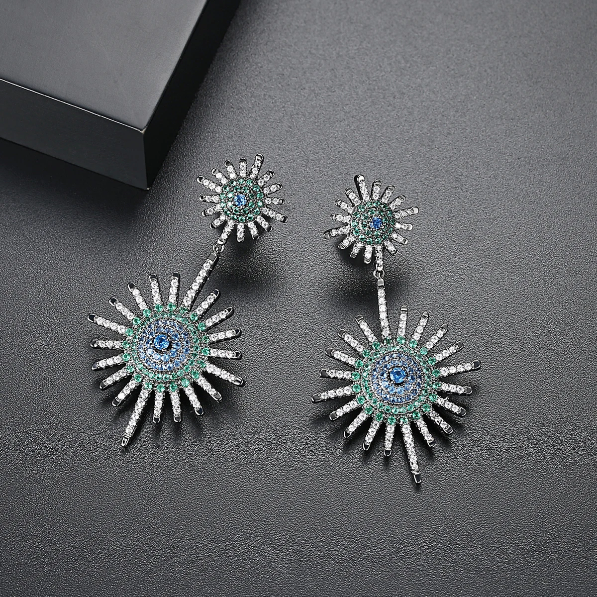 LUOTEEMI 2021 New Fashion Ethnic Big Sparkling Dangle Earrings For Women Cubic Zirconia Paved Statement Earrings Brincos Gifts