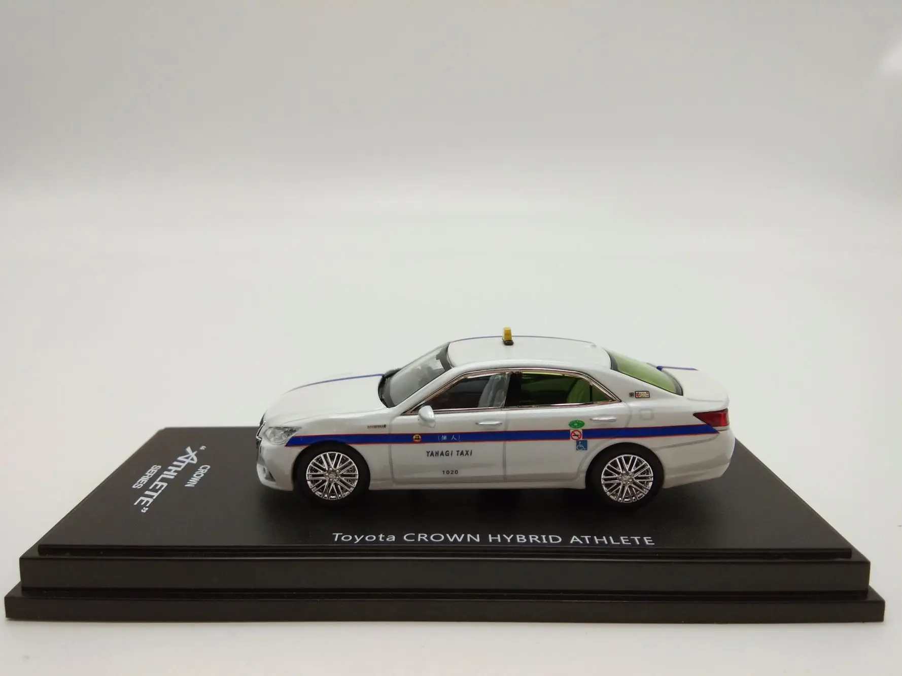 SPEED GT 1:64 Toyota Crown Hybrid Athlete series Collect die-cast metal car models