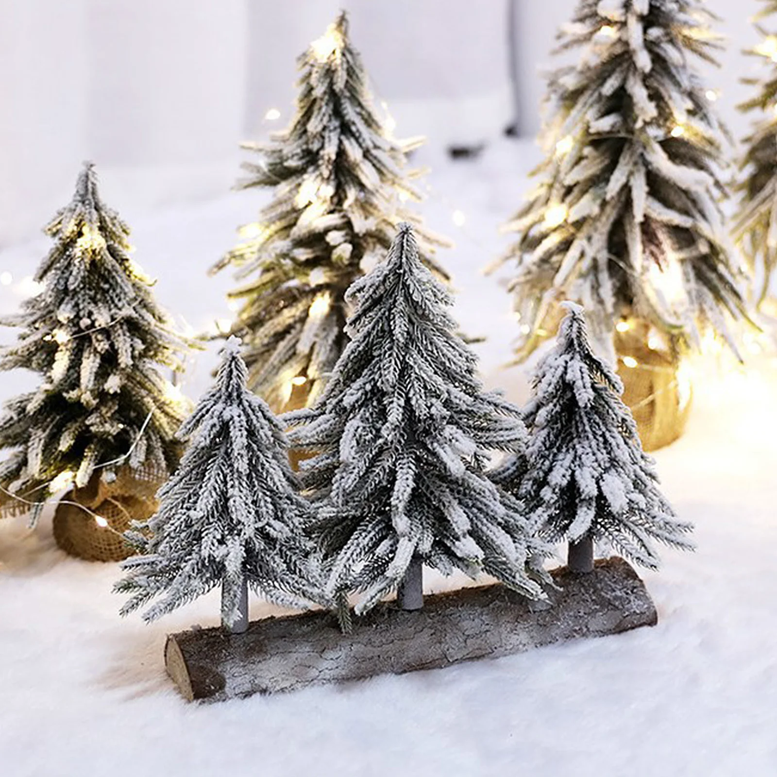 

Shopping Mall Window Decor Flocking PE Christmas Tree Desktop Decoration PE Plastic Artificial Green Plants