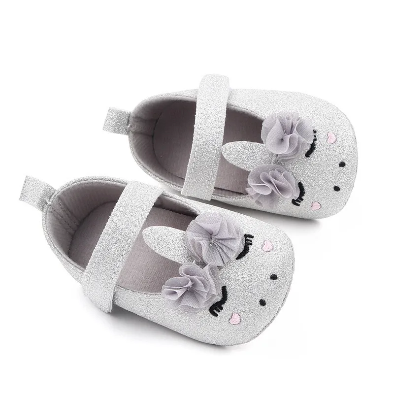 Bonito dos desenhos animados do bebê meninas berço sapatos recém-nascidos moda bling sola macia primeiros caminhantes primavera outono infantil