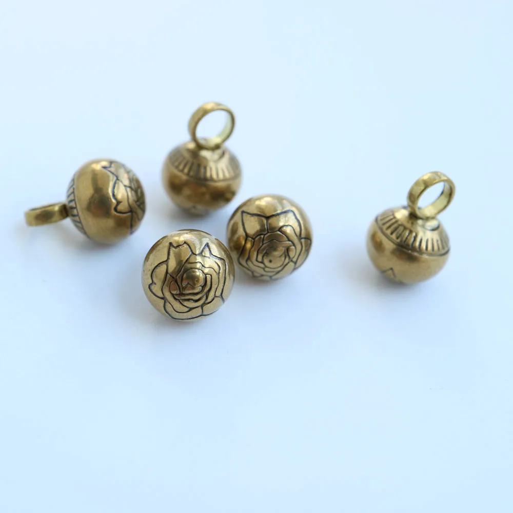 5 Stück/Set 8mm Geschnitzte Blumen-Messingknöpfe Hochwertige Aufnähbare Ösenknöpfe für Hemden, Mäntel, Jacken, Schnallen – Detail 3