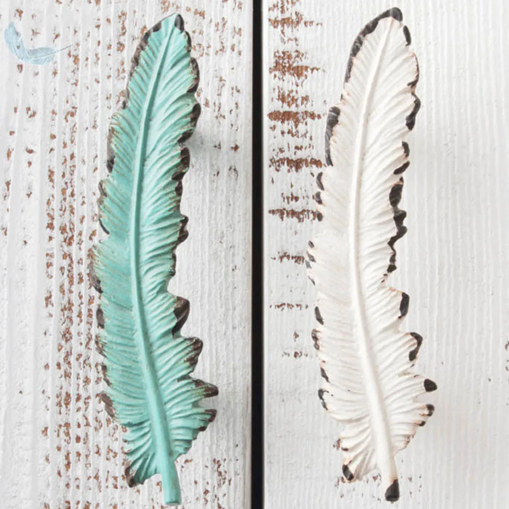 2pcs Mediterranean Style Retro Feather Design Blue White Handle For Wardrobe Showcase Window Drawer Home Office Hotel Decoration