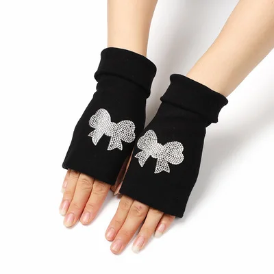 Winter Gloves Ladies Rhinestone Skull Diamond Crown Half Finger Women\'s Gloves Fashion Warm Knitted Black Mittens A573