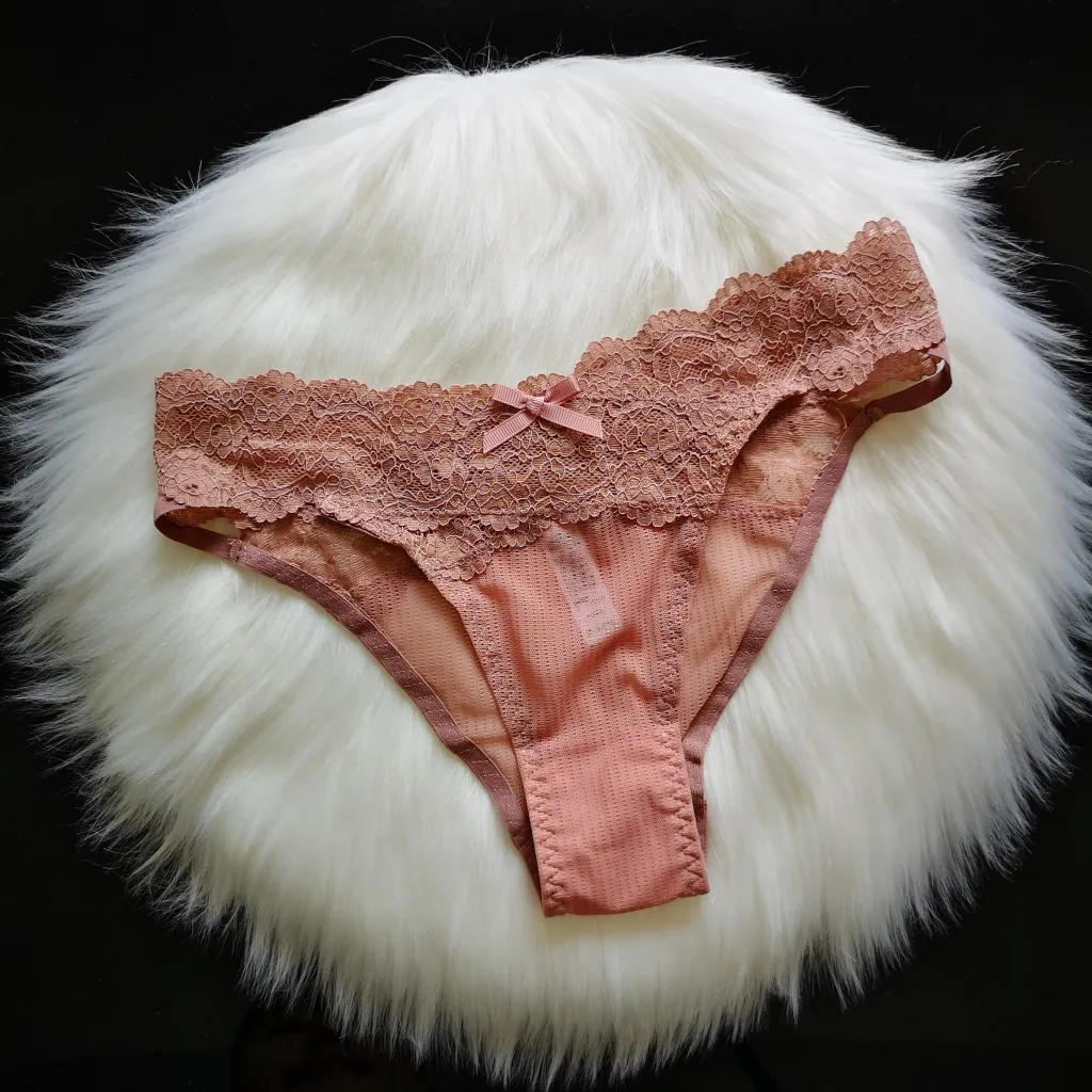 Sexy Women's Underwear Lace Underpant Bow Lingerie Bandage Seamless Thong Comfort Transparent Panties Low-Rise S1249