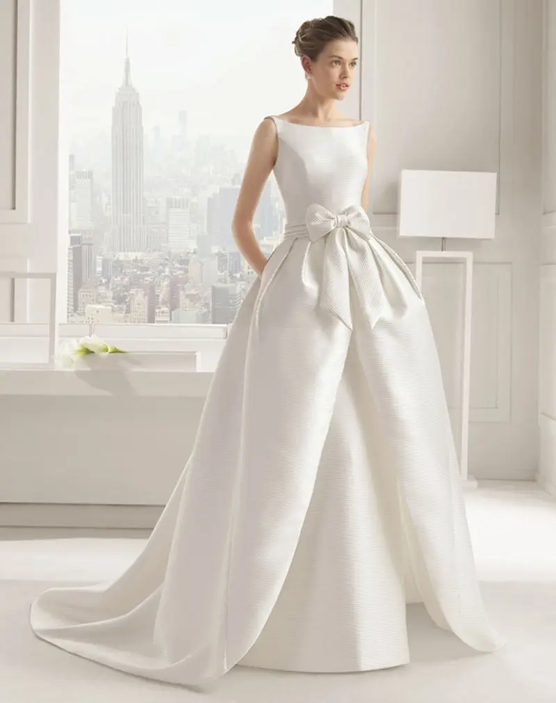 Einfache elegante mit Tasche bogen hochzeit kleid A-linie Kapelle zug Ärmellose falte backless weiß Elfenbein champagner Braut hochzeit