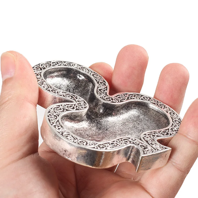 Luxury Metal Mini Ashtrays Potable Pocket Ashtray Vintage Outdoor Smoking Cigarette Cigar Ash Tray Smoking Tray Portable Ashtray