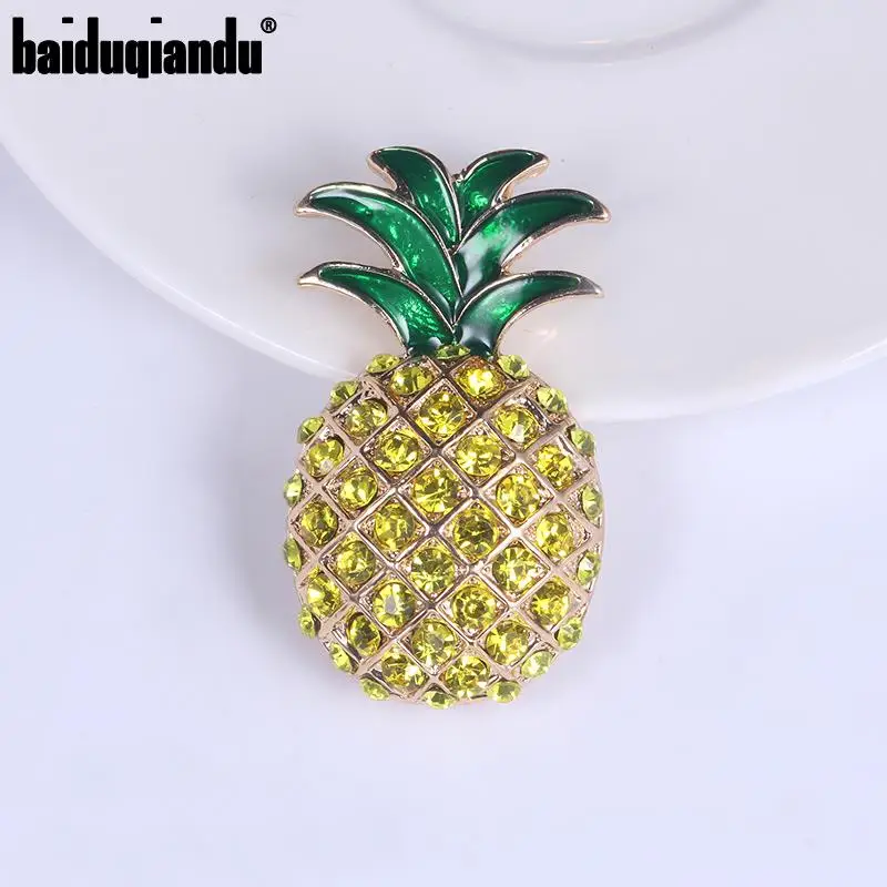 baiduqiandu High Quality Yellow Rhinestones Pave Pineapple Brooch Pins for Women