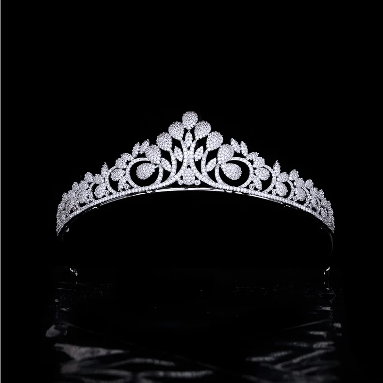 

Classic Cubic Zirconia Leaf Original Personality Bride Wedding Micro-Inlaid Full Zircon Crown TR16405