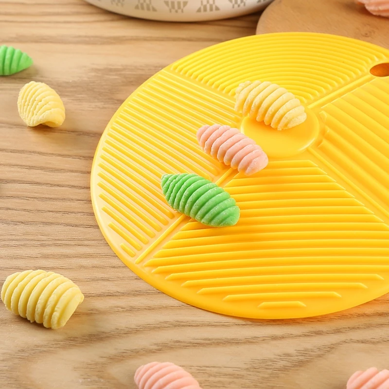 Gnocchi Board Plastic DIY Spaghetti Maker Boards Handmade Pasta Mold with Hanging Hole Tool for Macaroni Pin