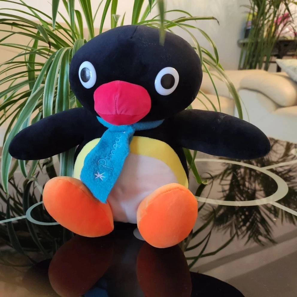 

New Anime Cartoon PINGU Brother and Sister Penguin High Quality Soft Stuffed Animal Doll Plush Toy 26cm Children's Birthday Gift