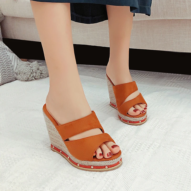 

Slip on Platform Wedges Women Sandal 2021 Summer Flock Size 34~50 Colours Block Rivet Rope Sole Ladies High Heels Casual Shoes