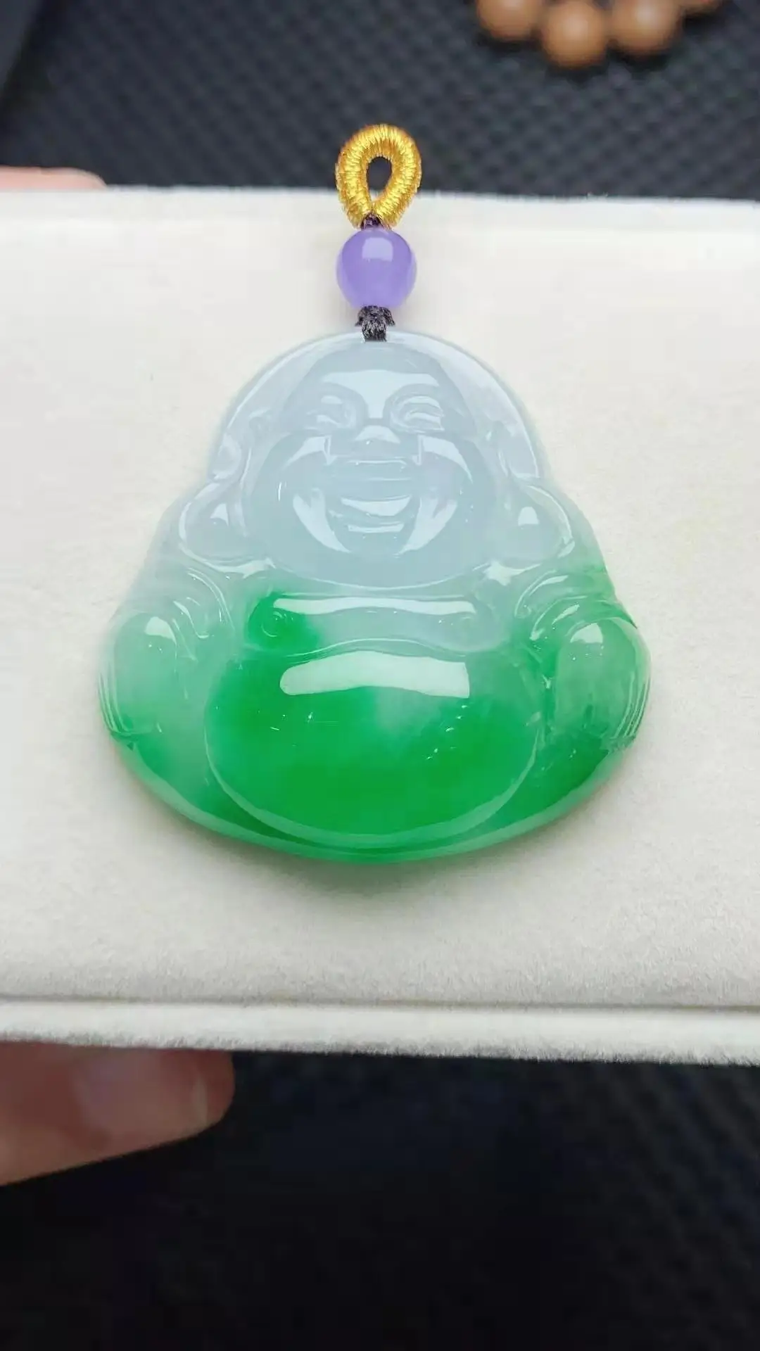 

Natural grade A green jade pendant handcarved Buddha jade pendants jade gift jadeite jade necklaces jade jewelry