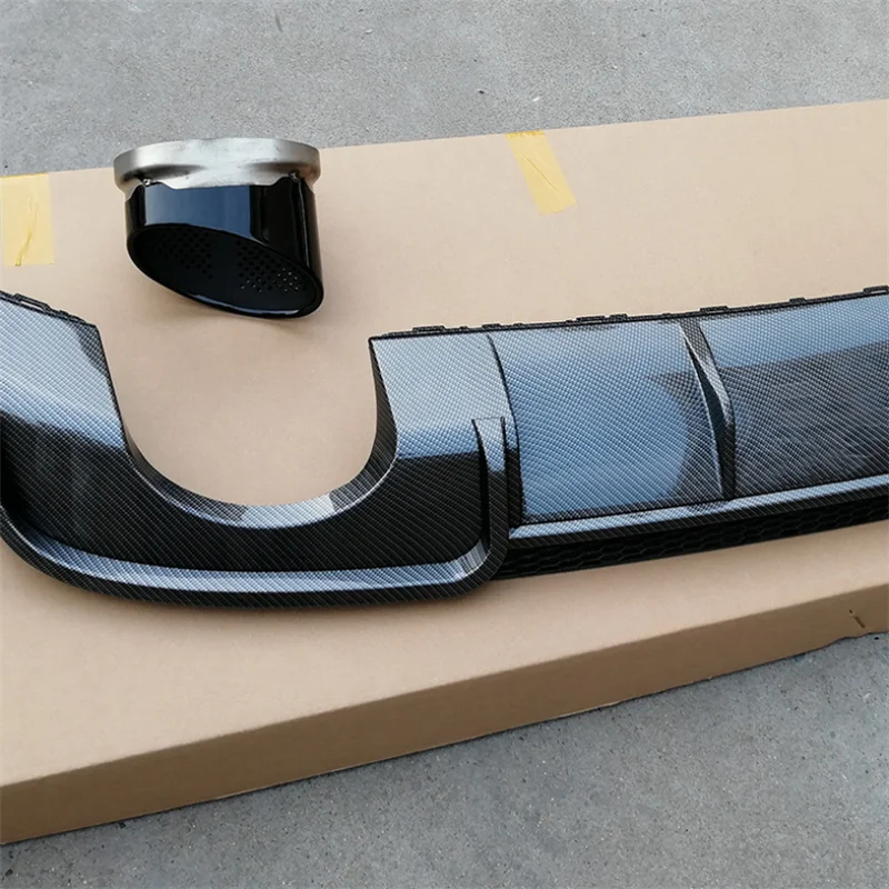 ألياف الكربون نمط السيارات الناشر المصد الخلفي الشفاه لأودي A3 2014 2015 2016 ترقية RS3 نمط منتشر العادم تلميح #4