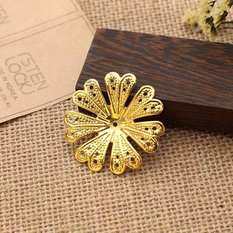 10Pcs Gold Flower Filigree Wraps Connectors Metal Crafts Gift Hair Jewelry Accessories Ancient Fashion Decorative Findings