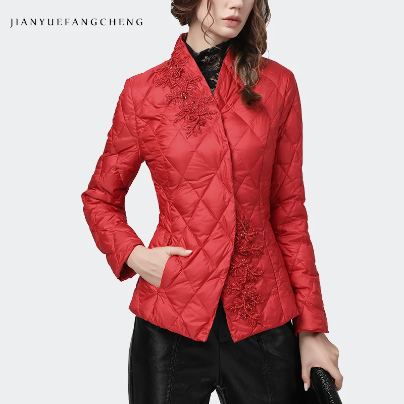 Fashion Women 2020 Winter Down Jacket Red Slim Beaded Short Duck Down Coat Warm Thickened Lightly Top Korean Casual Down Jackets