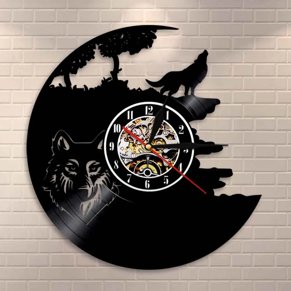 Wolf Head Vinyl Record Wall Clock Woodland Howling Wolf At the Moon Wild Animal Hanging Clock Modern Design Animal Art Decor