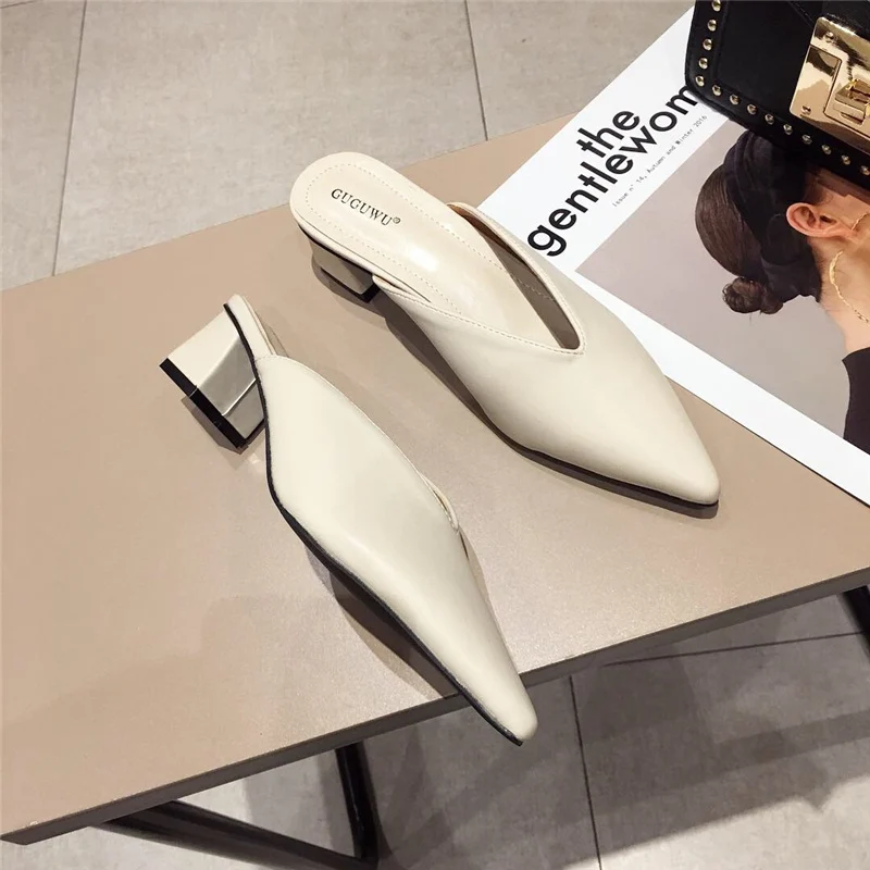 2021 Summer Fashion Women Beige Silver Pink Low High Heels Slides Mules Designer Beach Slippers Pointed Closed Toe Slides Shoes