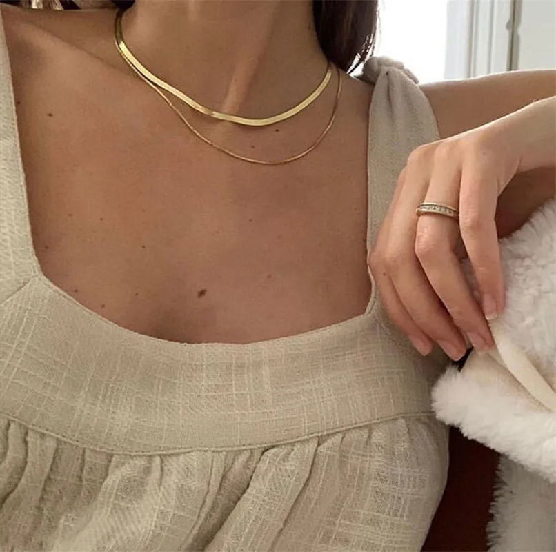 Boho Multilayer Gold Color Metal Blade Round Snake Practice Clavicle Necklace Women Men Retro Glamour Girls Fashion Jewelry