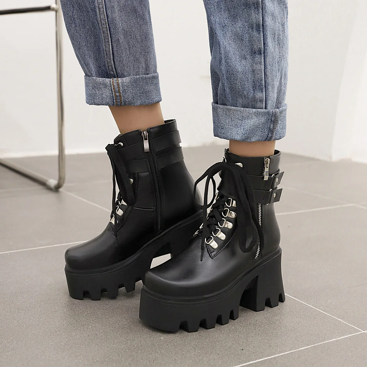 Punk Style Thick-Heeled Thick-Soled Heightened Motorcycle Boots Waterproof Platform Trifle Bottom Metal Hole Women Ankle Boots