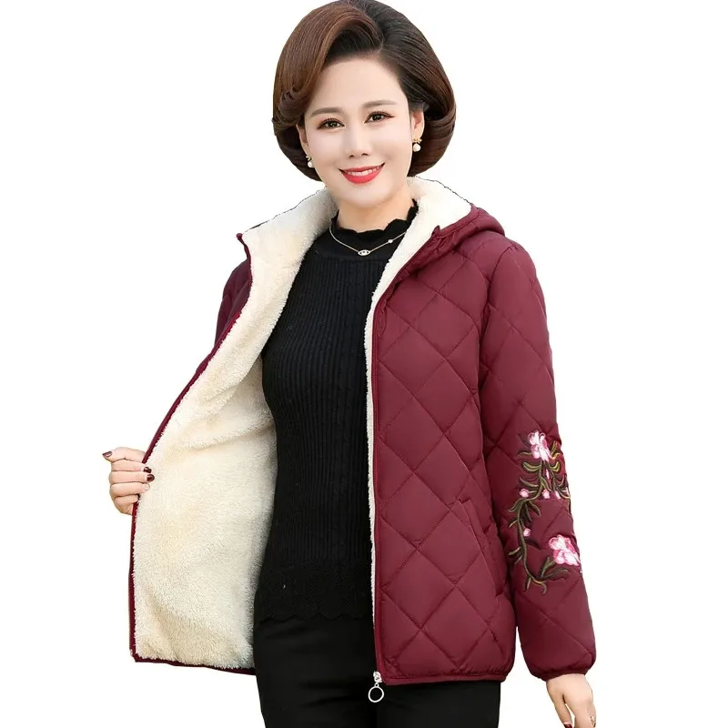 2022 Autumn Winter Cotton Jacket Female Flocking Coat New Fashion Hooded Thick Warm Short Outerwear Fleece Short Women Parkas